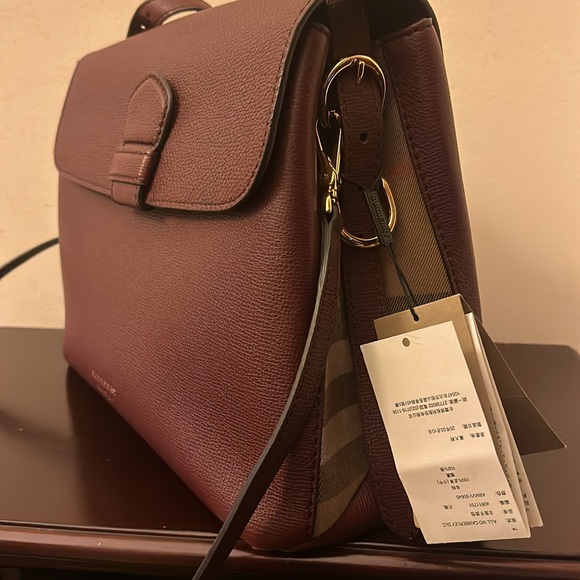 NWTGS Burberry Derby leather House Check medium Camberly tote - Picture 10 of 11